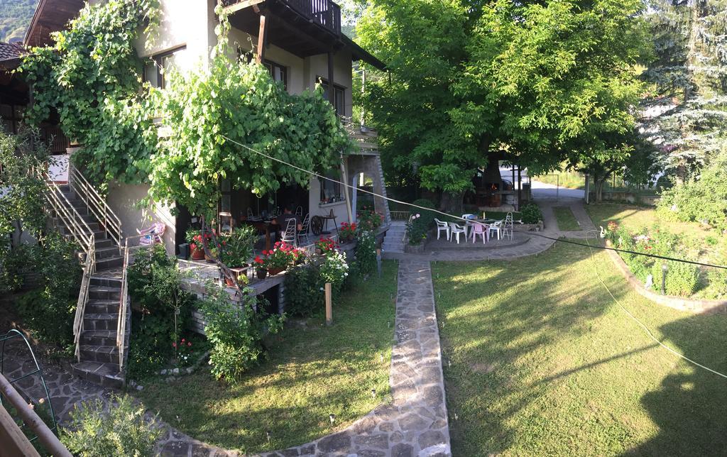Luylyana Guesthouse Ribarica Exterior photo